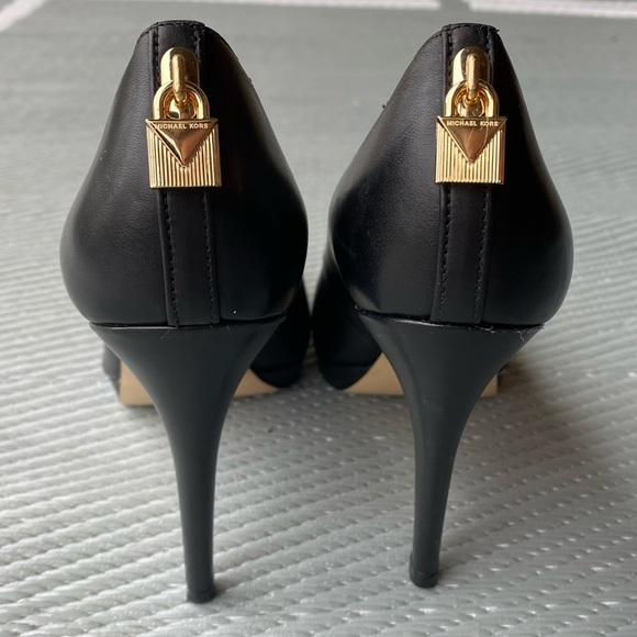 MICHAEL Michael Kors - Picture 3 of 4